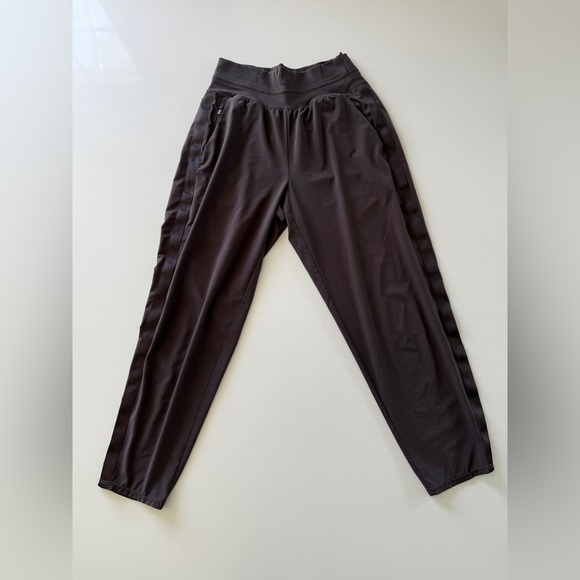 Athleta-Nolita Slim Tapered Ankle Length Crop Pant-Brown-Athleisure-Size 4 - Picture 3 of 13